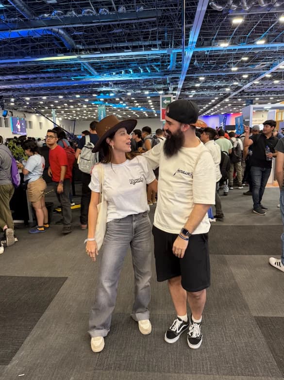 Howdy event moment